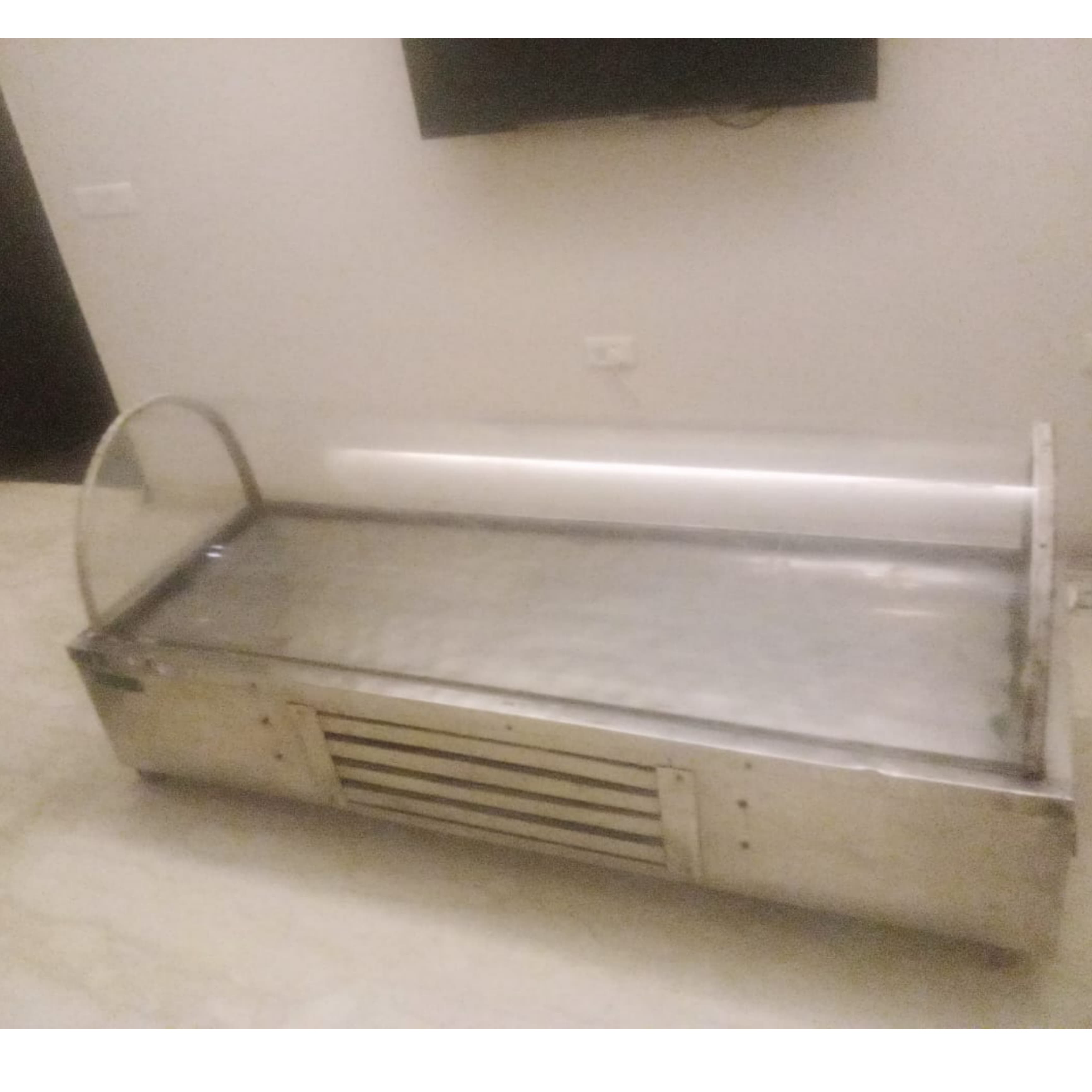 Freezer Box kirtinagar Slide 1